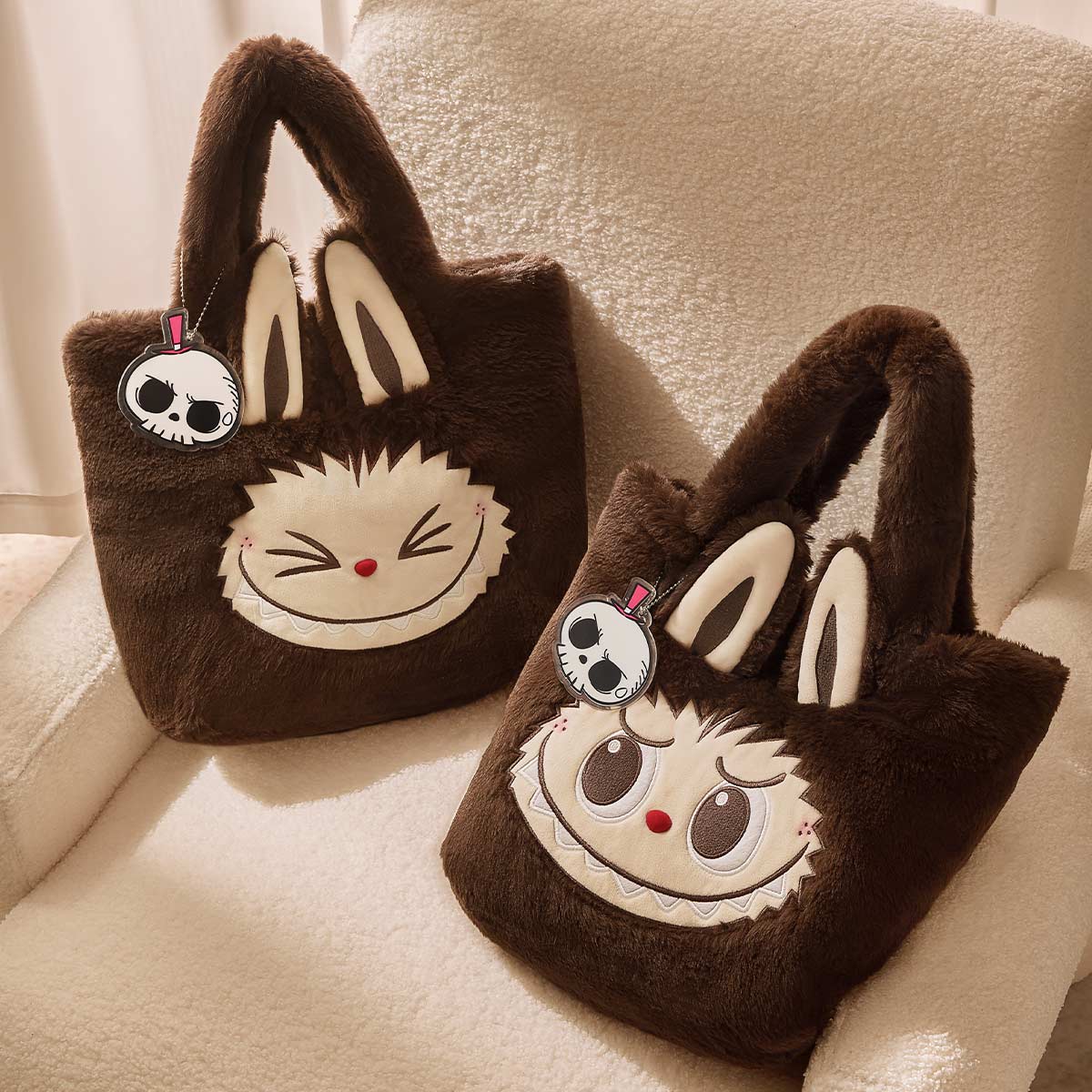 Classic Bag Series- LABUBU Reversible Plush Bag1